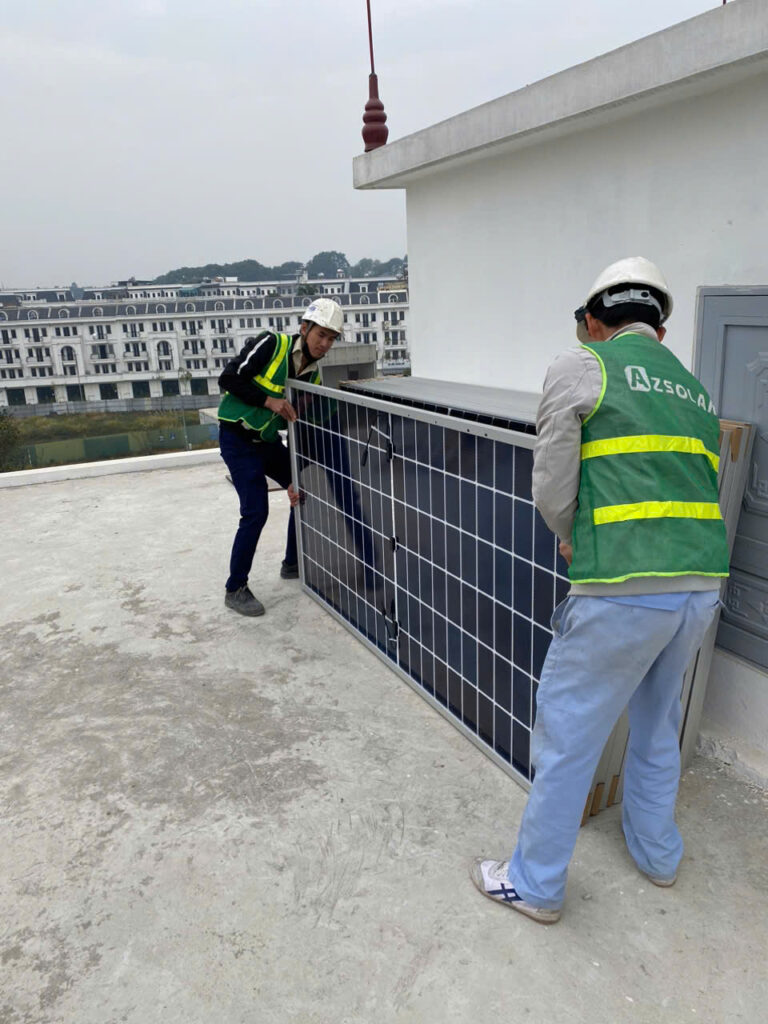 Lắp điện mặt trời mùa đông