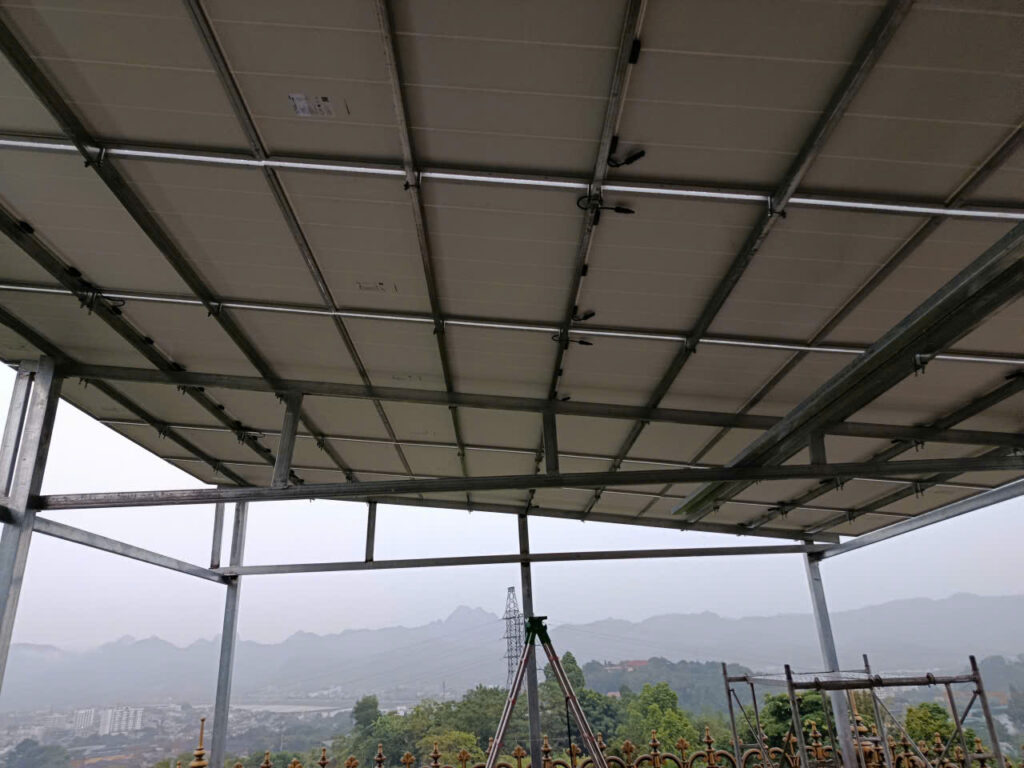 Điện mặt trời có bị ảnh hưởng bởi sương mù không?