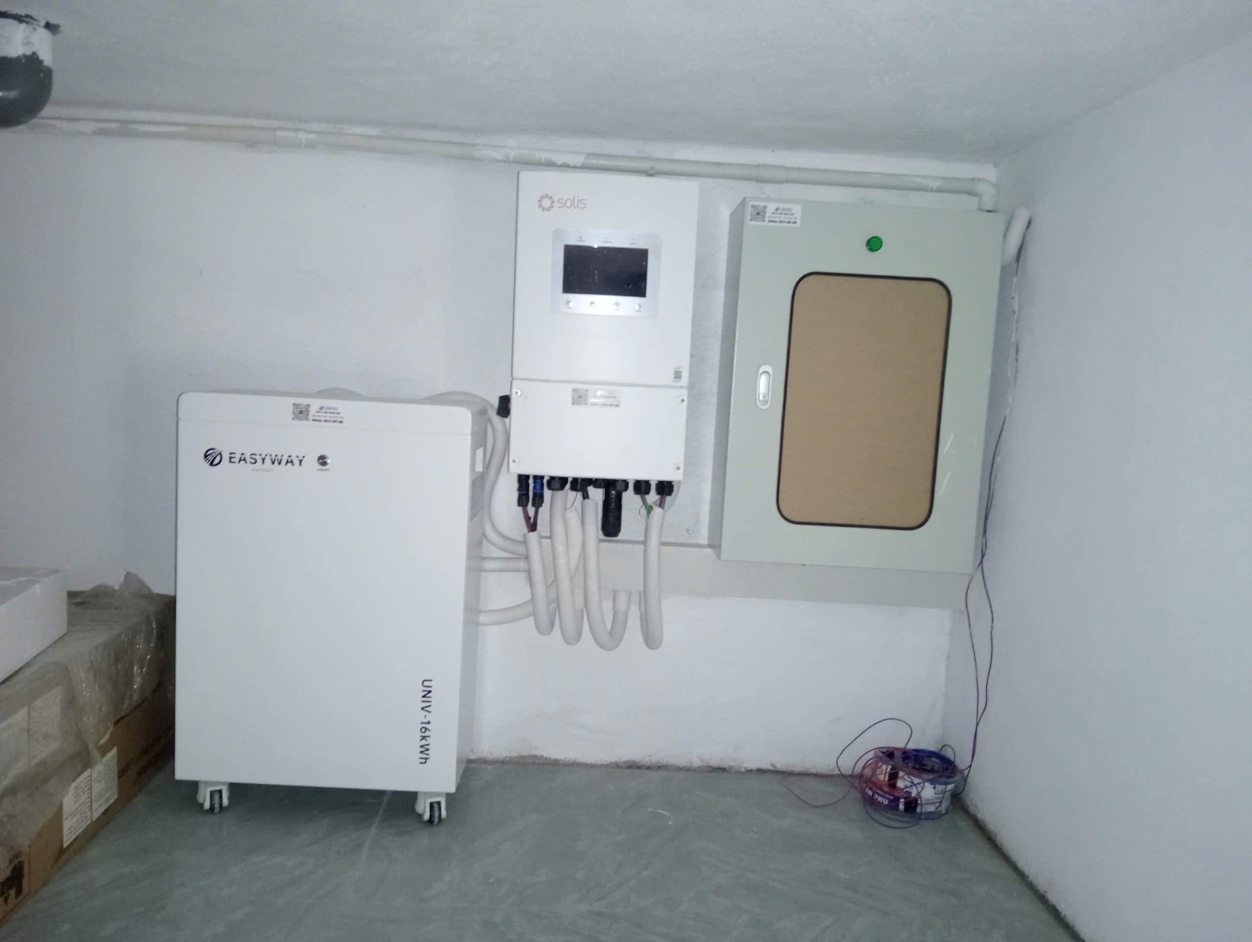 Pin lưu trữ EASYWAY trong hệ điện mặt trời lắp tại Phú Thọ