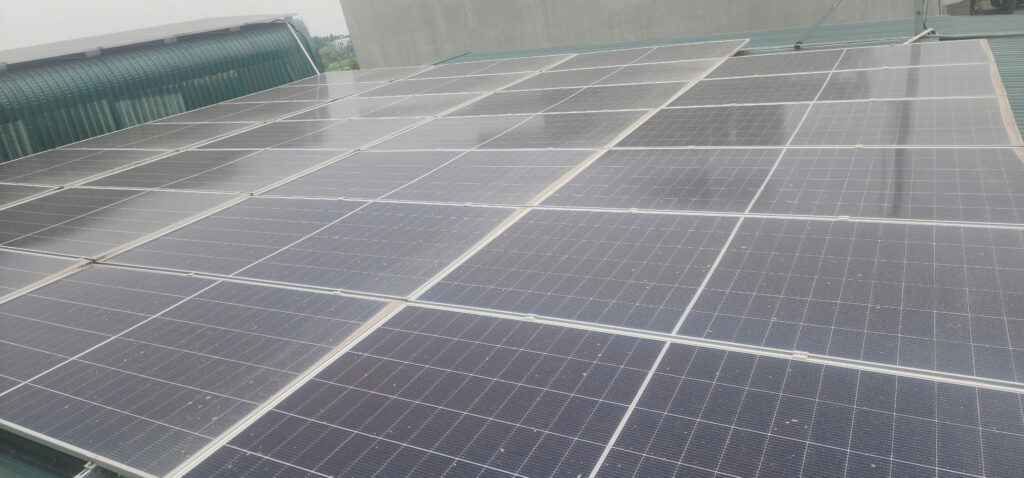 1kWp điện mặt trời tại Phú Thọ tạo ra bao nhiêu điện? Áp dụng thực tế cho trang trại gà