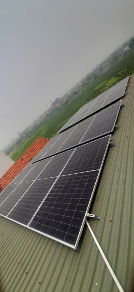 hệ điện mặt trời hộ gia đình 9,84kW tại Thổ Tang