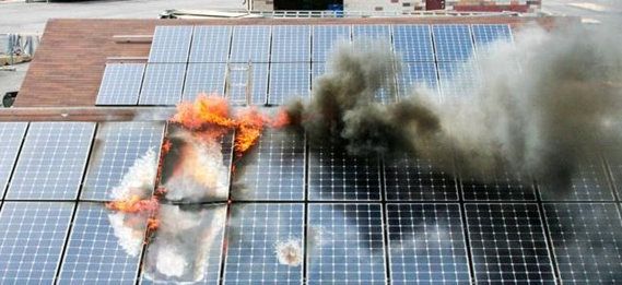 Hệ thống điện mặt trời có dễ cháy hơn điện lưới thông thường không?