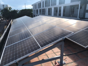 Điện mặt trời trường học