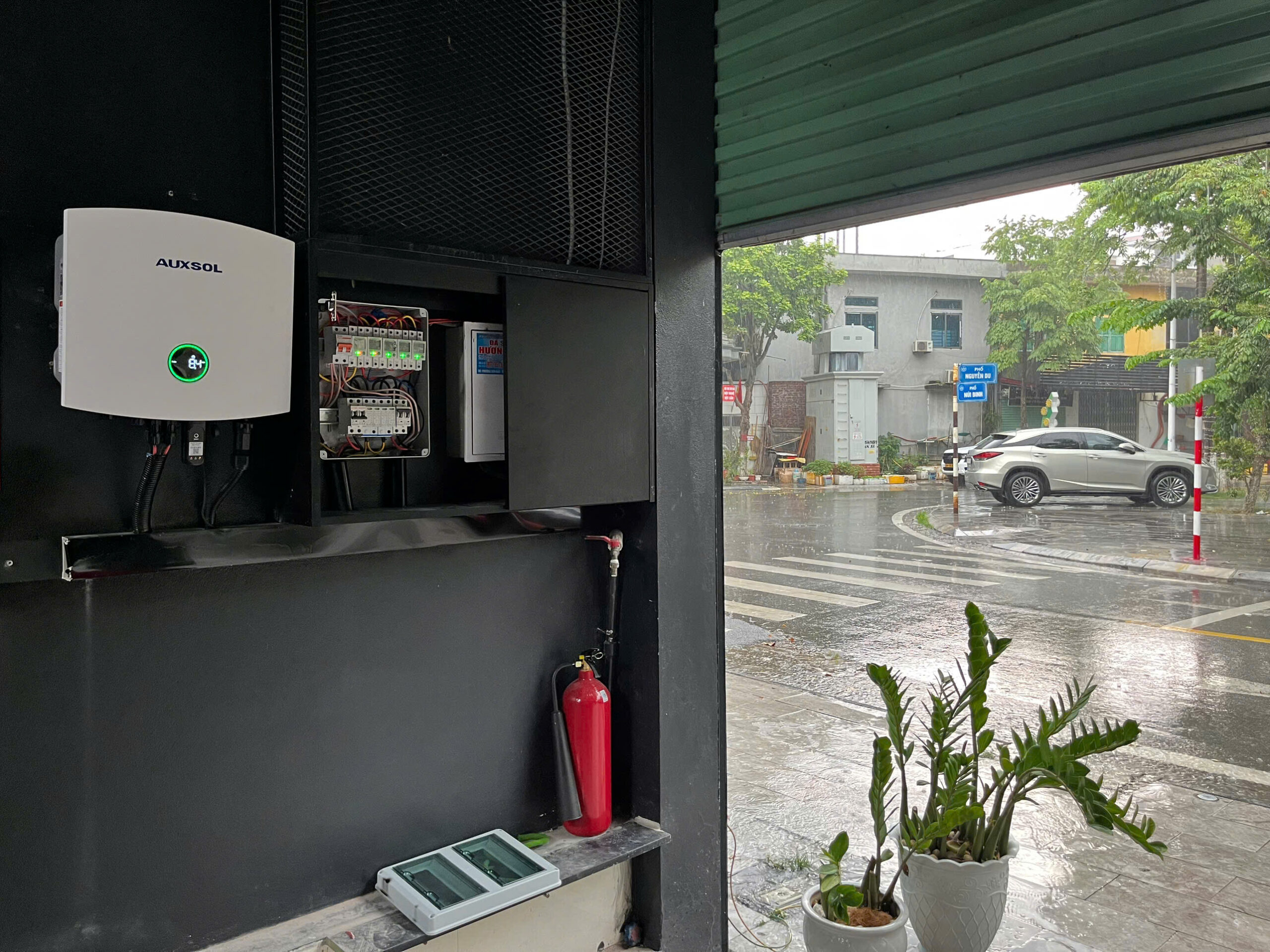 Trường hợp nên lắp pin lưu trữ
