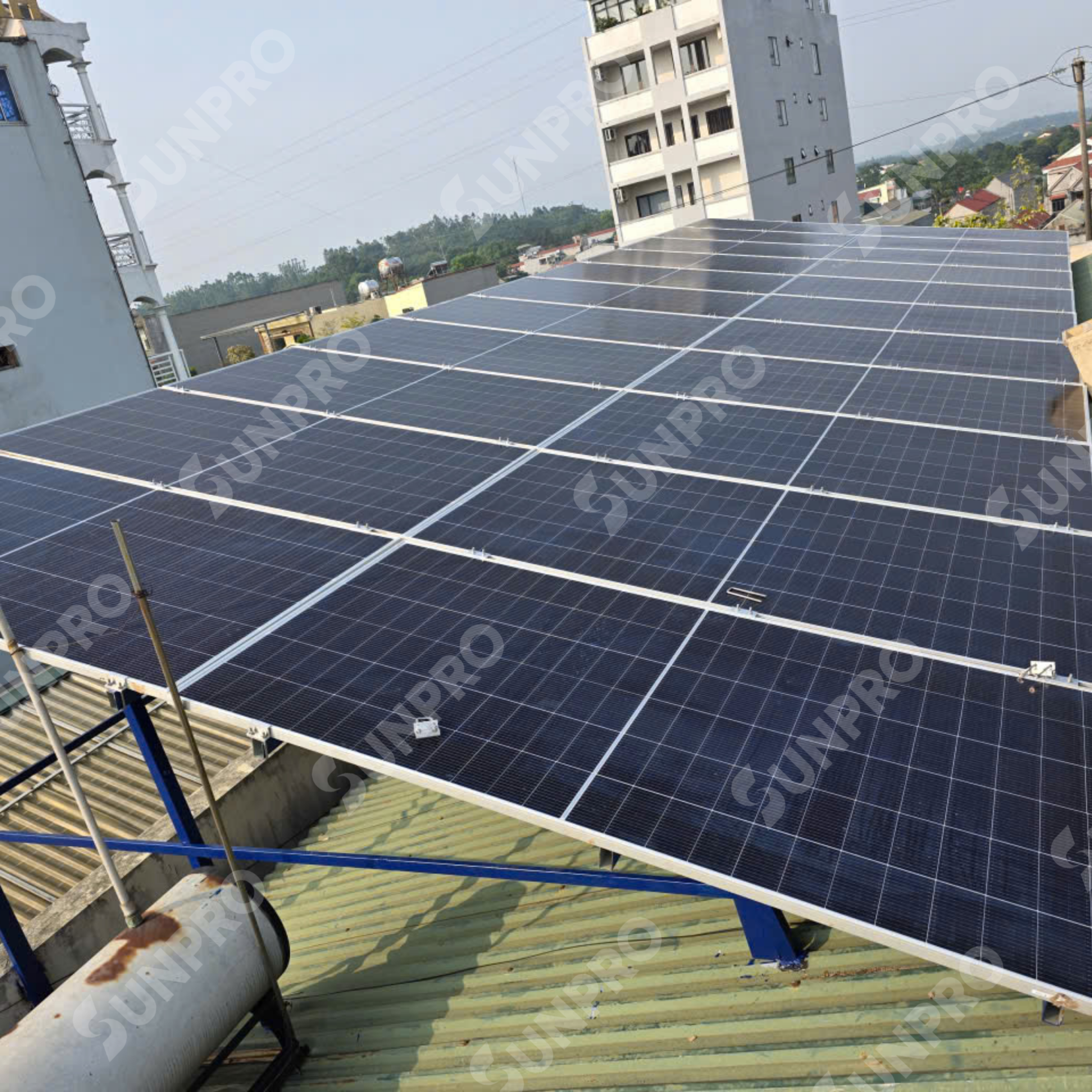 Hệ thống điện mặt trời cho trang trại và nông nghiệp