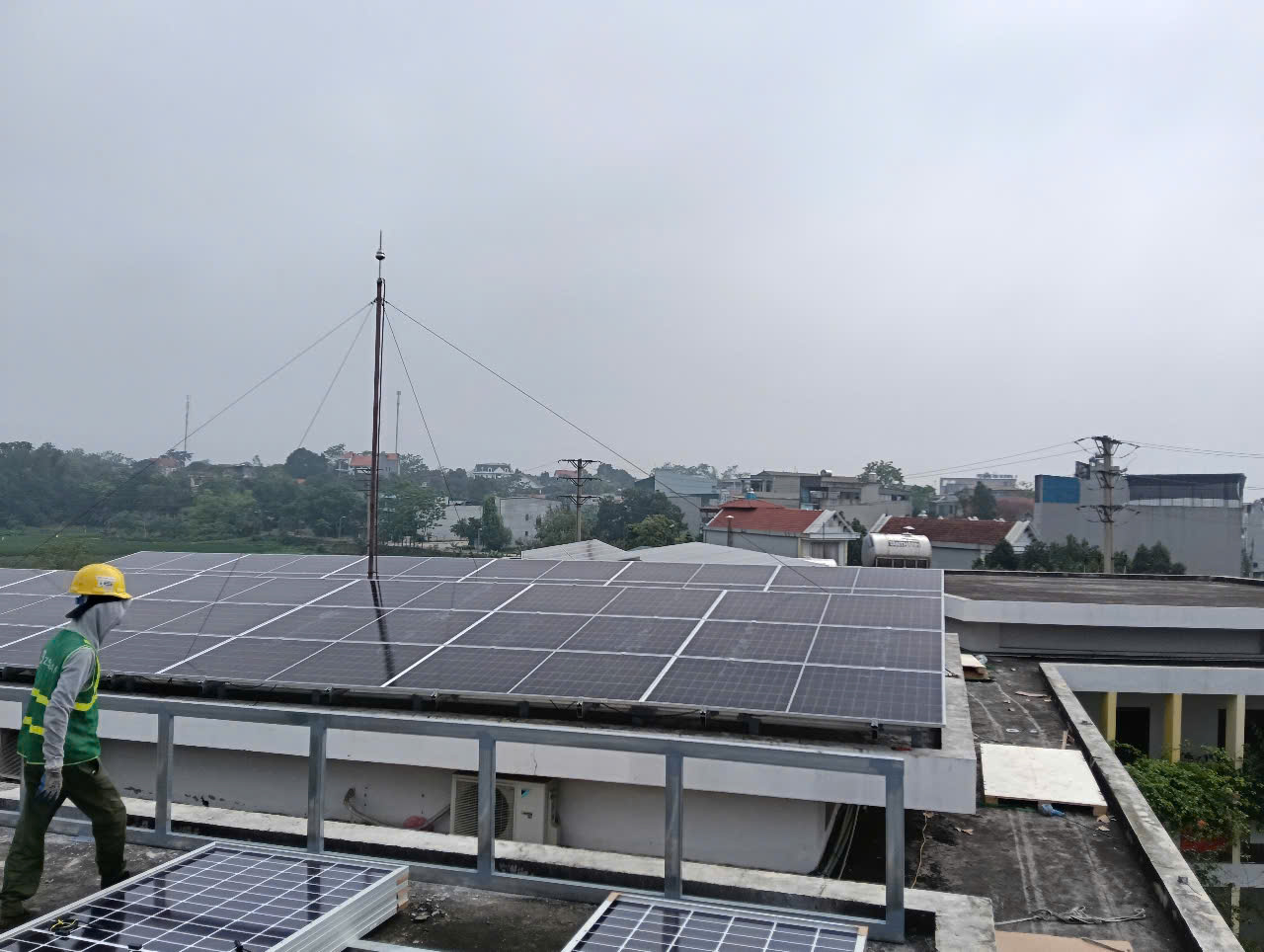 Điện mặt trời có thực sự miễn phí